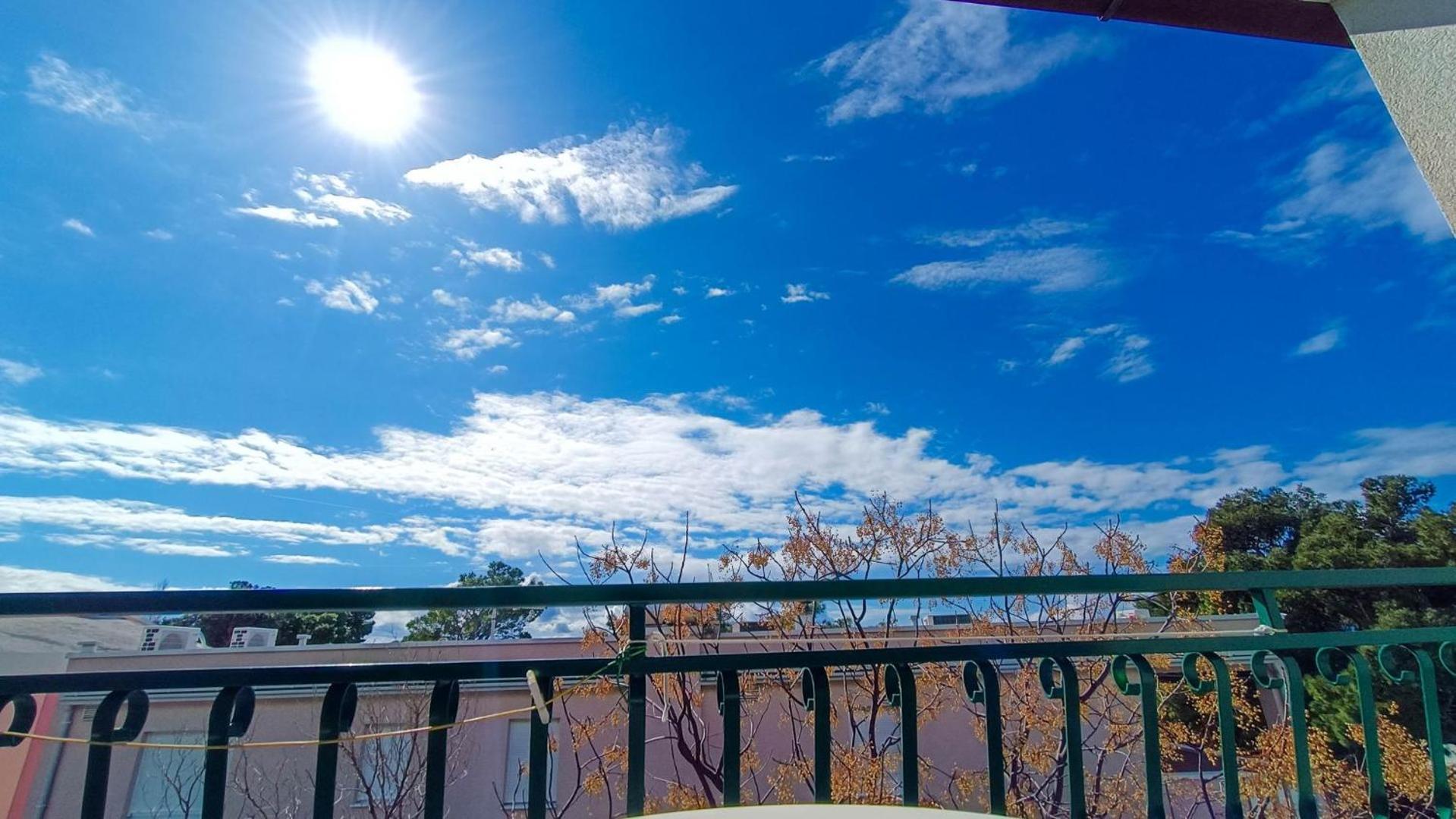 Apartments Ines - 15 Meters From The Beach Promajna Exterior foto