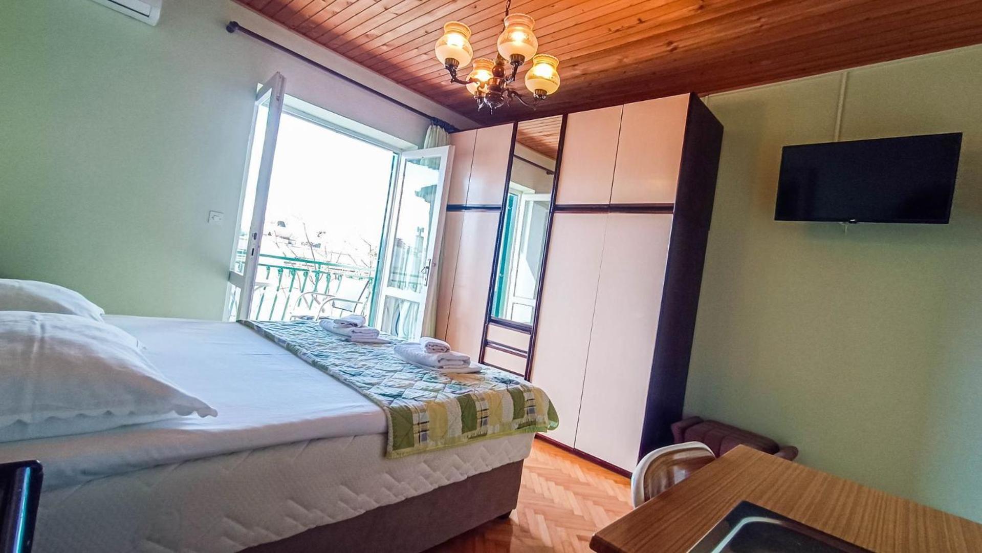 Apartments Ines - 15 Meters From The Beach Promajna Exterior foto