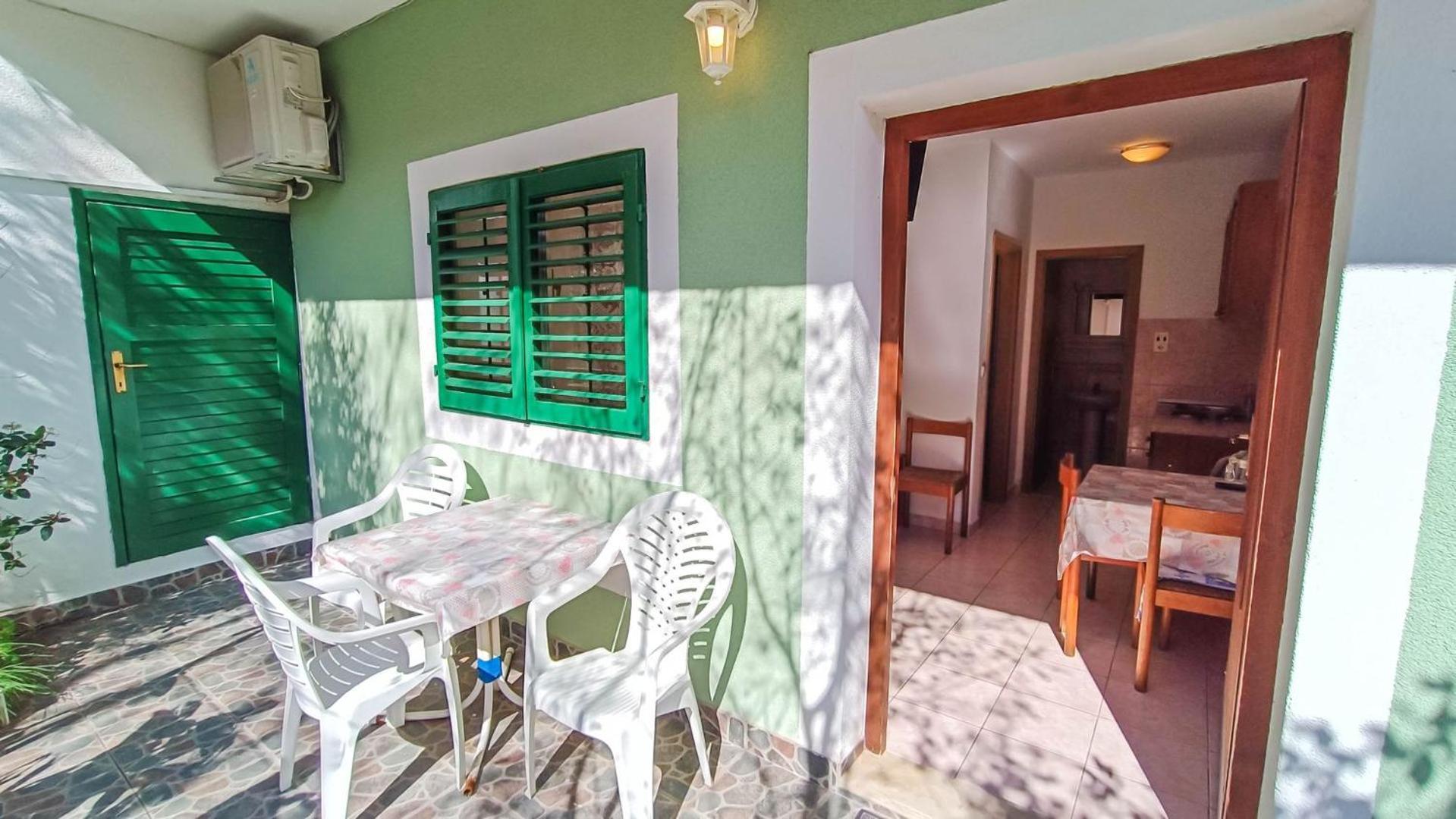 Apartments Ines - 15 Meters From The Beach Promajna Exterior foto