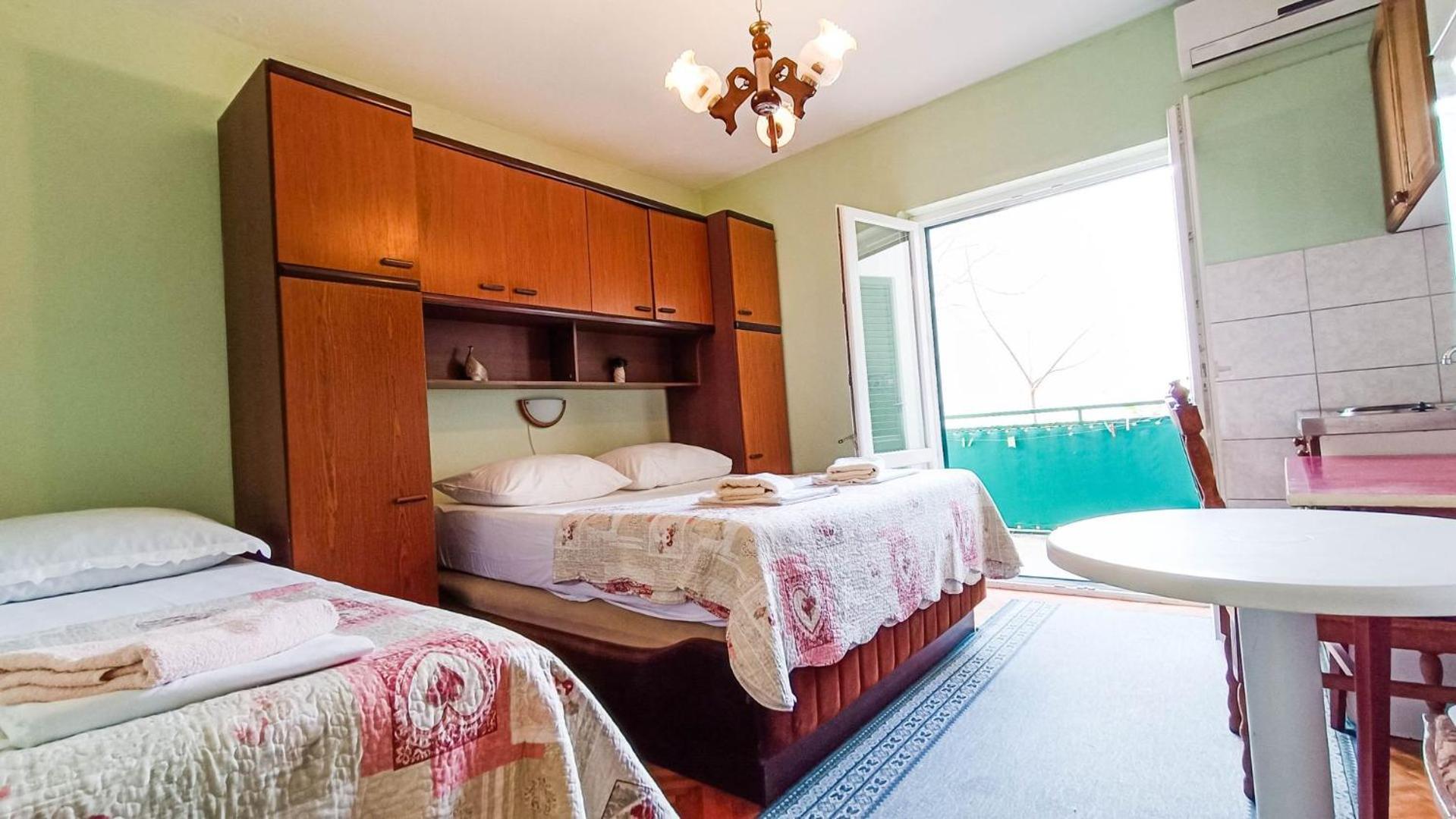 Apartments Ines - 15 Meters From The Beach Promajna Exterior foto