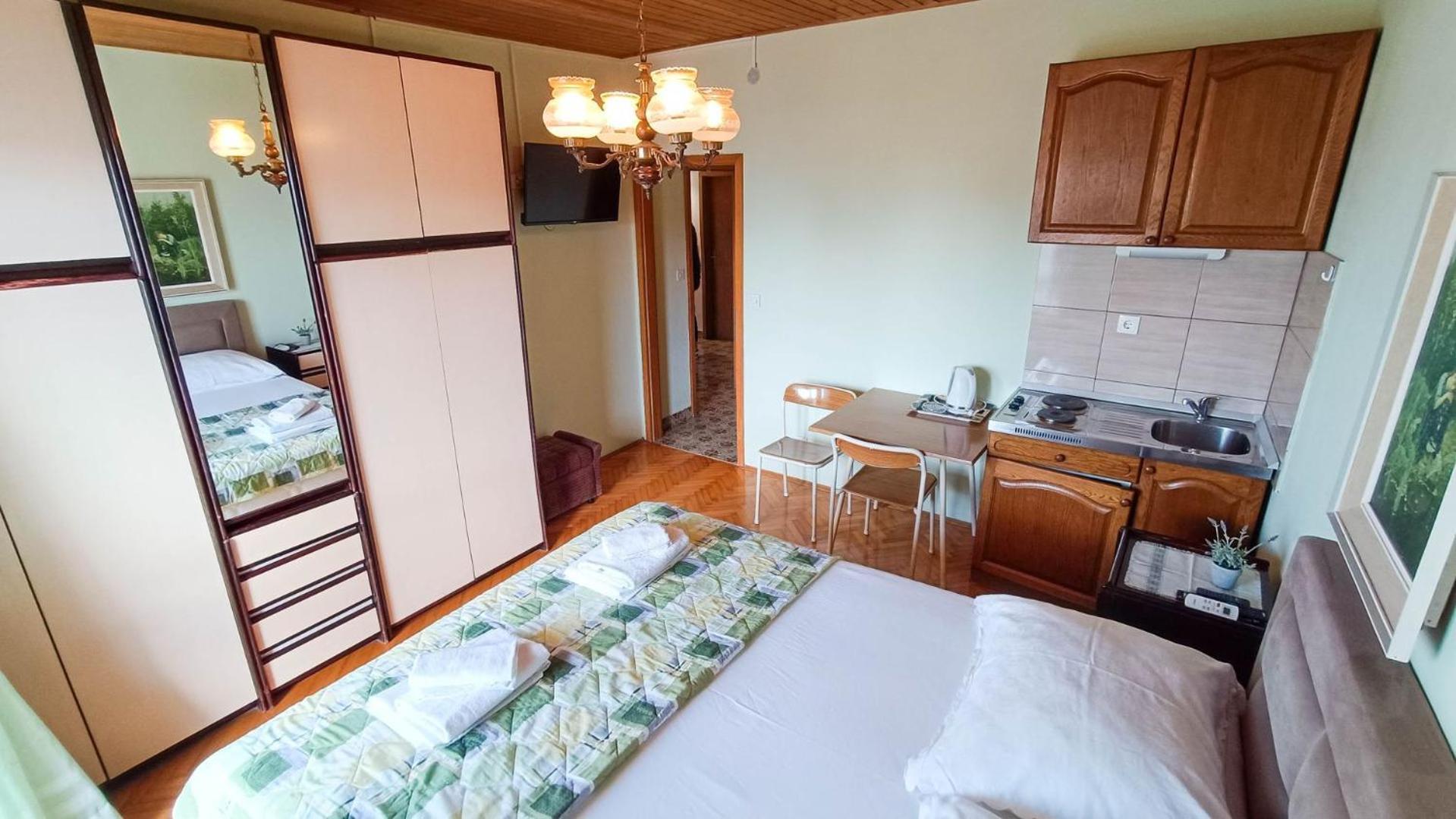 Apartments Ines - 15 Meters From The Beach Promajna Exterior foto